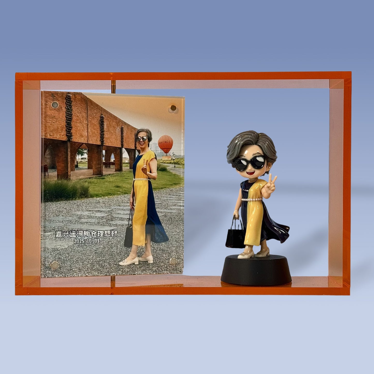 Custom Photo & Figure Frame - Formal Gift Box Set by MomentFig