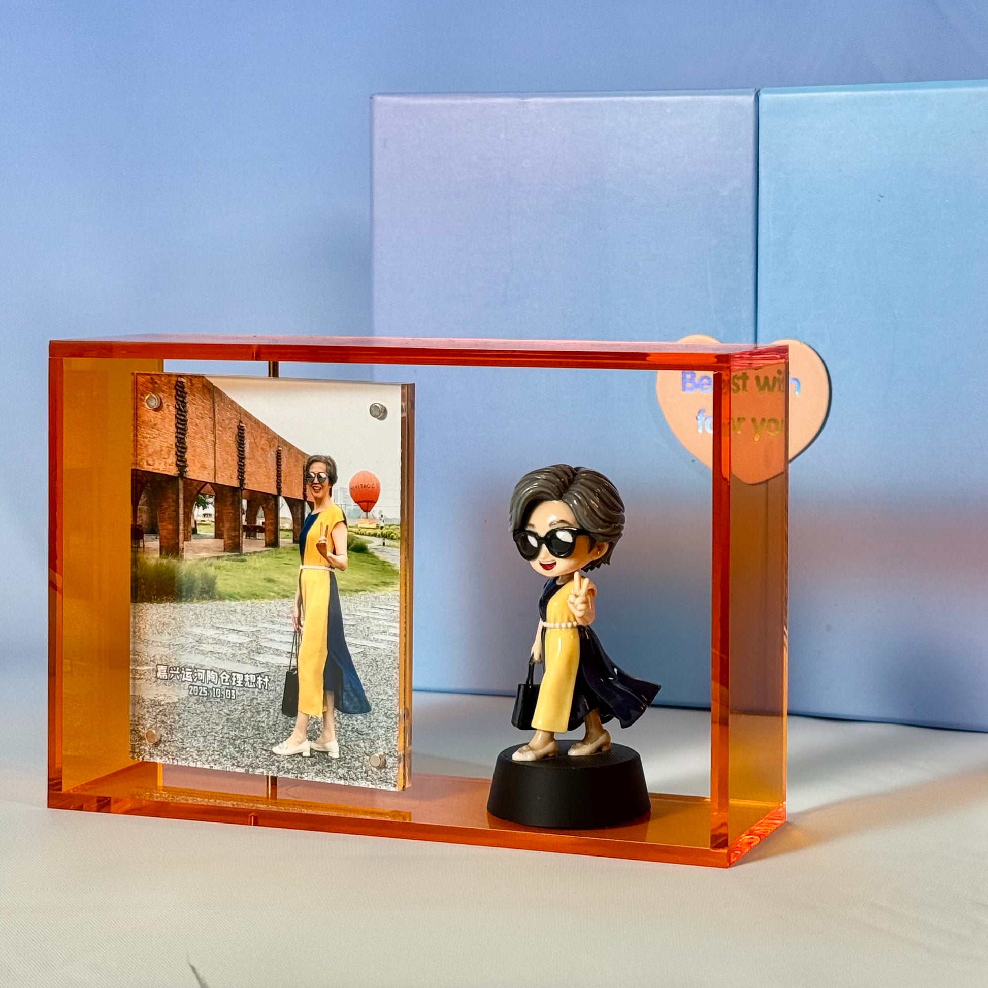 Custom Photo & Figure Frame - Formal Gift Box Set by MomentFig